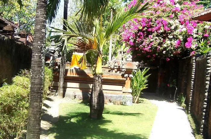 Pensión Pollok And Lemayeur Beach Front Sanur
