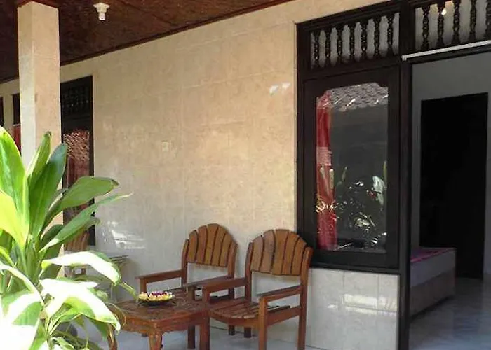 Pensión Pollok And Lemayeur Beach Front Sanur