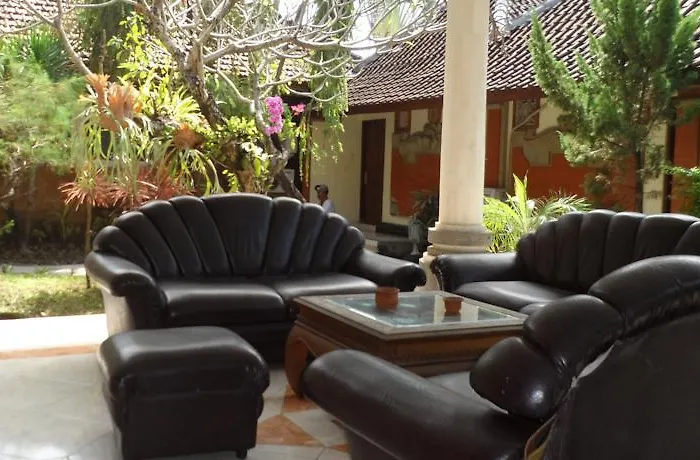 Pollok And Lemayeur Beach Front 2* Sanur
